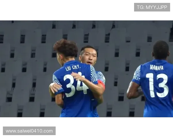 路易斯补时点球绝平 毕津浩犯规送点吴曦险失良机申花2-2战平